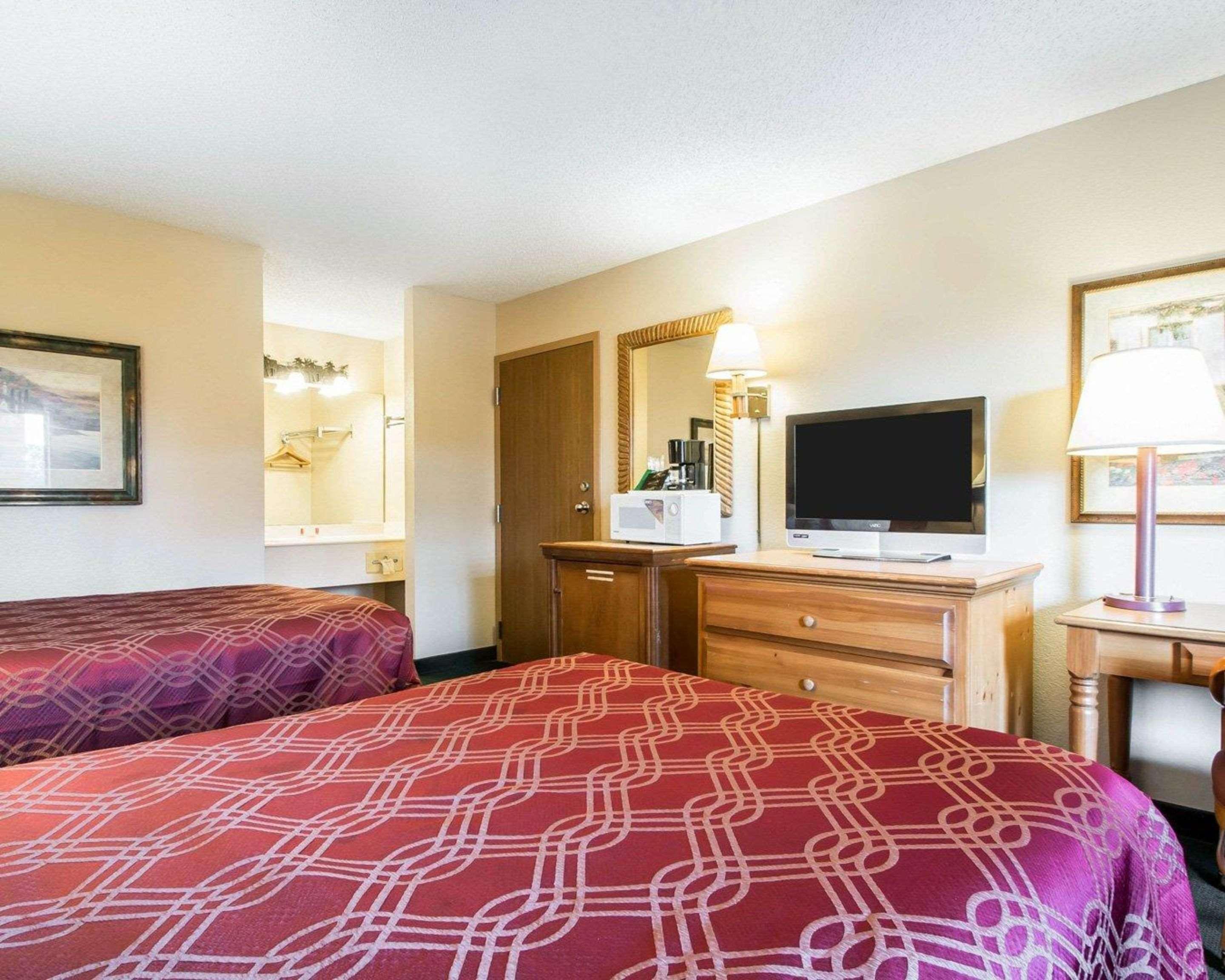 Econo Lodge Springfield I-44 Екстер'єр фото