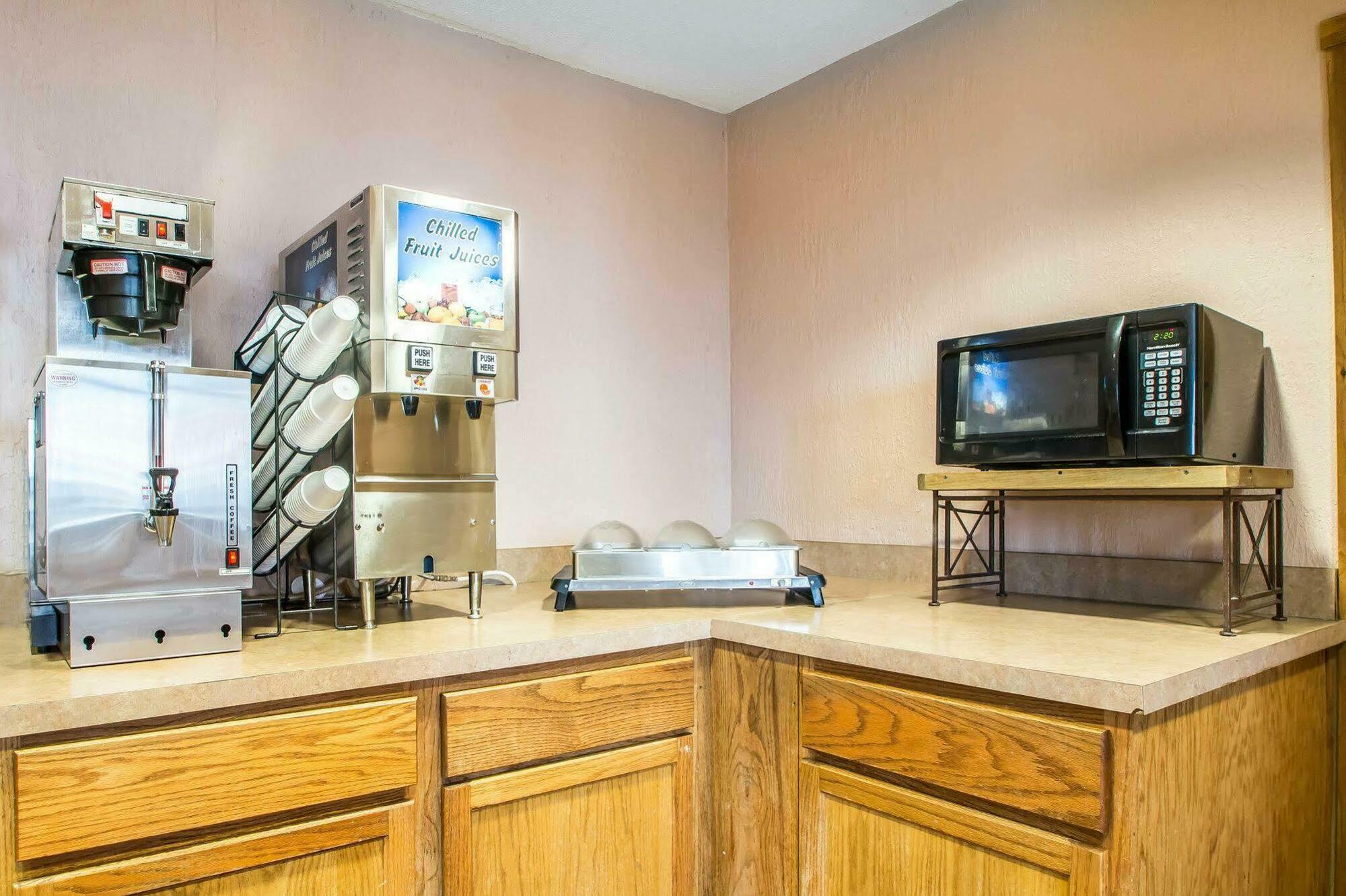 Econo Lodge Springfield I-44 Екстер'єр фото