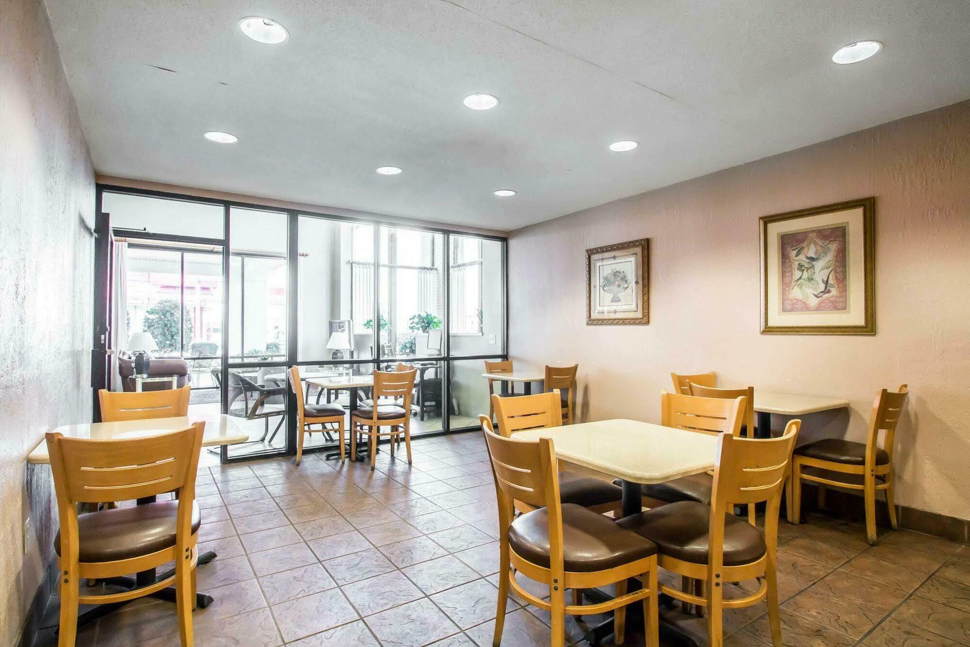 Econo Lodge Springfield I-44 Екстер'єр фото